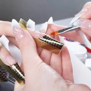 بهترین مواد کاشت ناخن ۲۰۲۶