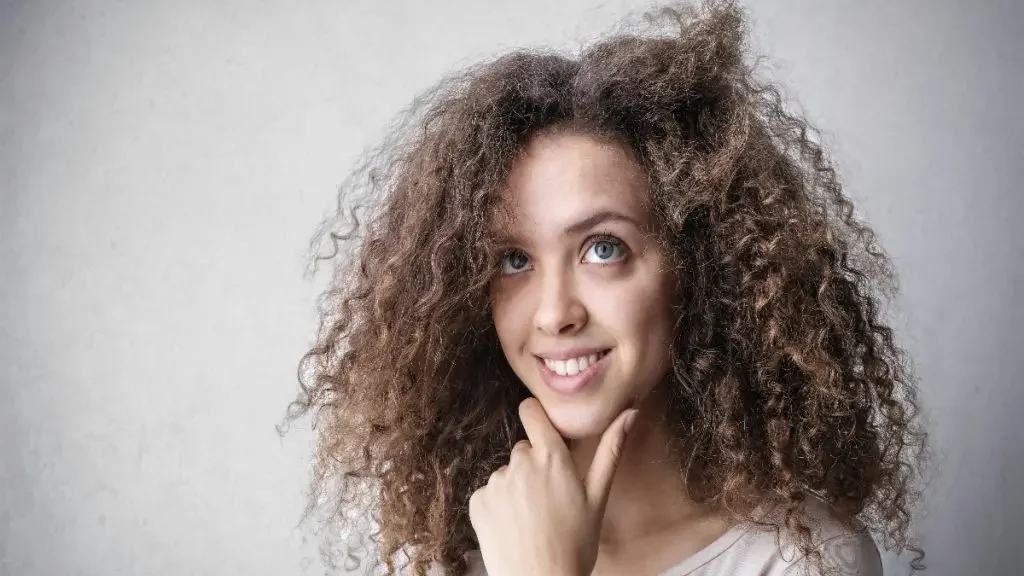 موی فر آسیب دیده