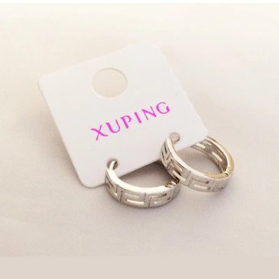 گوشواره زنانه ژوپینگ طرح ورساچ رنگ نقره‌ای