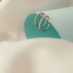گوشواره زنانه ژوپینگ حلقه‌ای تراش‌دار رنگ نقره‌ای