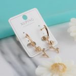 گوشواره زنانه ژوپینگ مدل گل رز رنگ طلایی