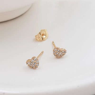 گوشواره زنانه میخی ژوپینگ مدل قلب نگین دار