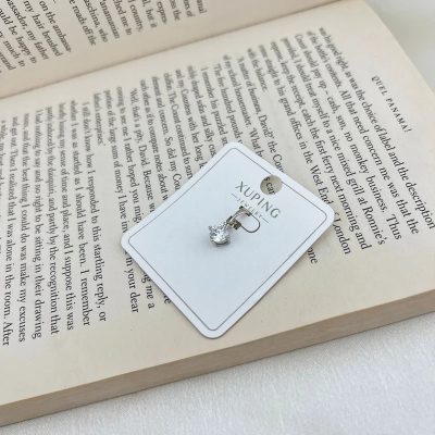 آویز گردنبند زنانه ژوپینگ مدل تک نگین کوچک